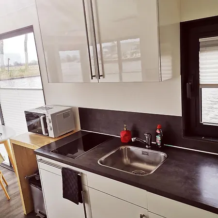 Houseboat Maxim Jr Bådhotel Nieuwpoort