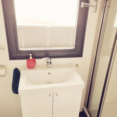 Houseboat Maxim Jr Bådhotel *